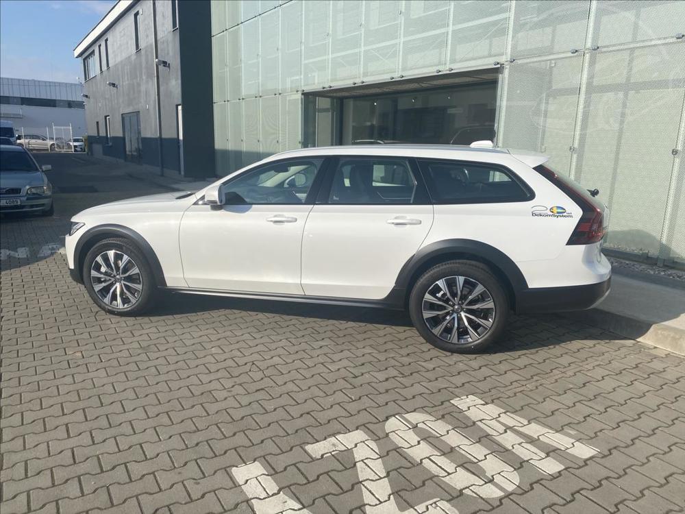 Volvo V90 2,0 Cross Country B4 AWD Plus