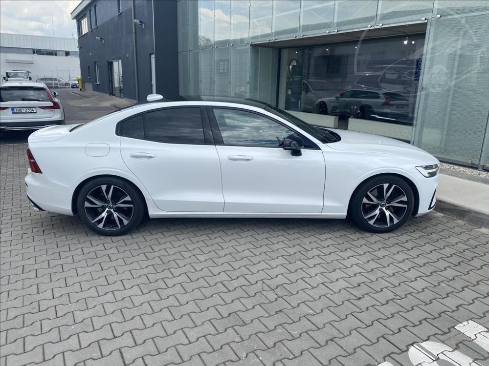 Volvo S60 2,0 B5 FWD benzin R-Design Aut