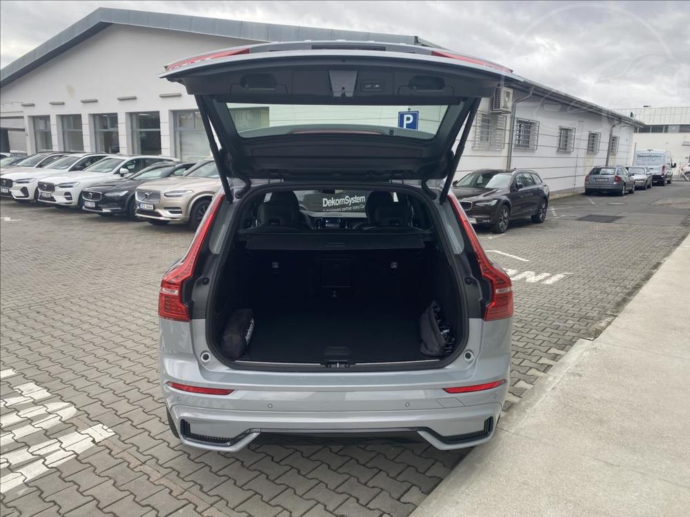 Volvo XC60 2,0 B4 AWD Plus Dark