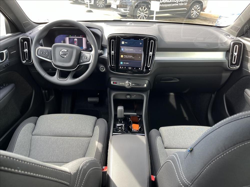 Volvo XC40 2,0 Plus Dark B3 FWD