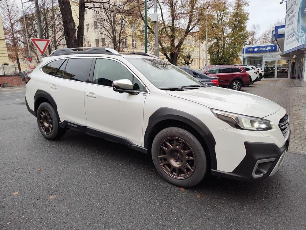 Subaru OUTBACK 2.5i Touring, CZ, 1. maj., TOP