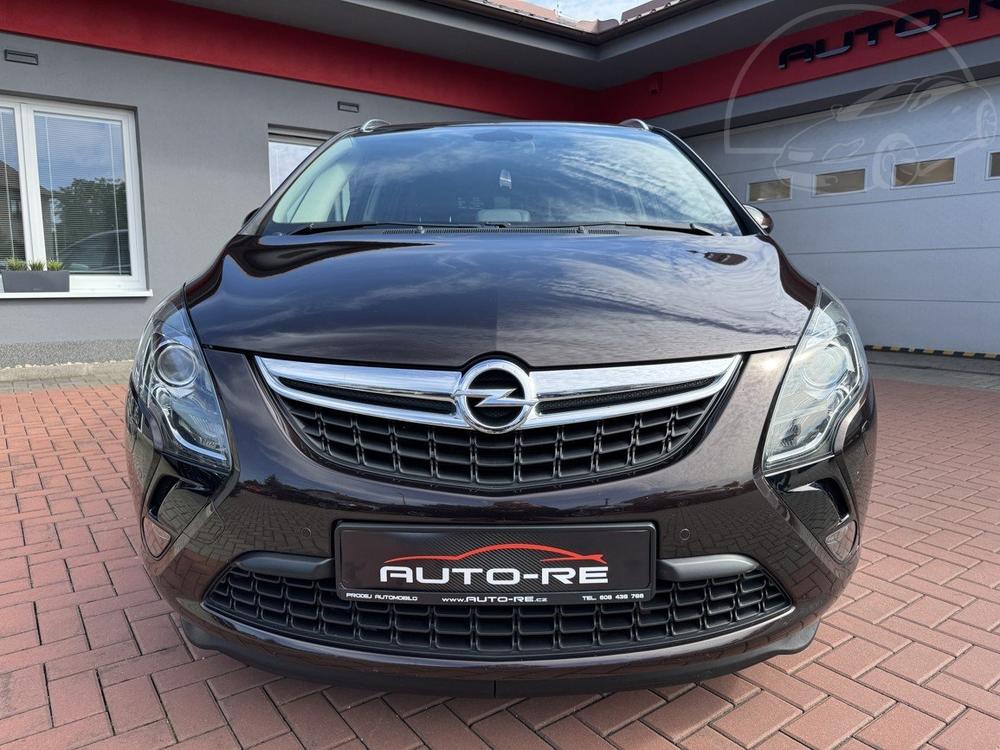 Opel Zafira 1.4i Turbo Xenony Digi Klima