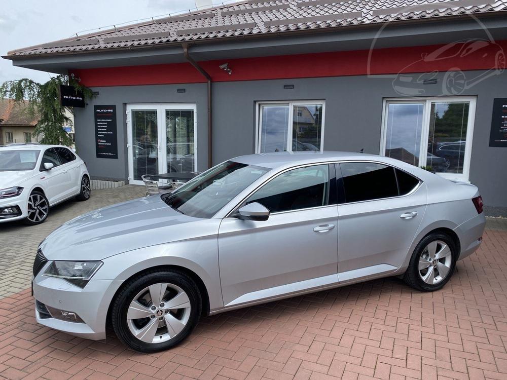 koda Superb 2.0TDi Xenony Navi Canton