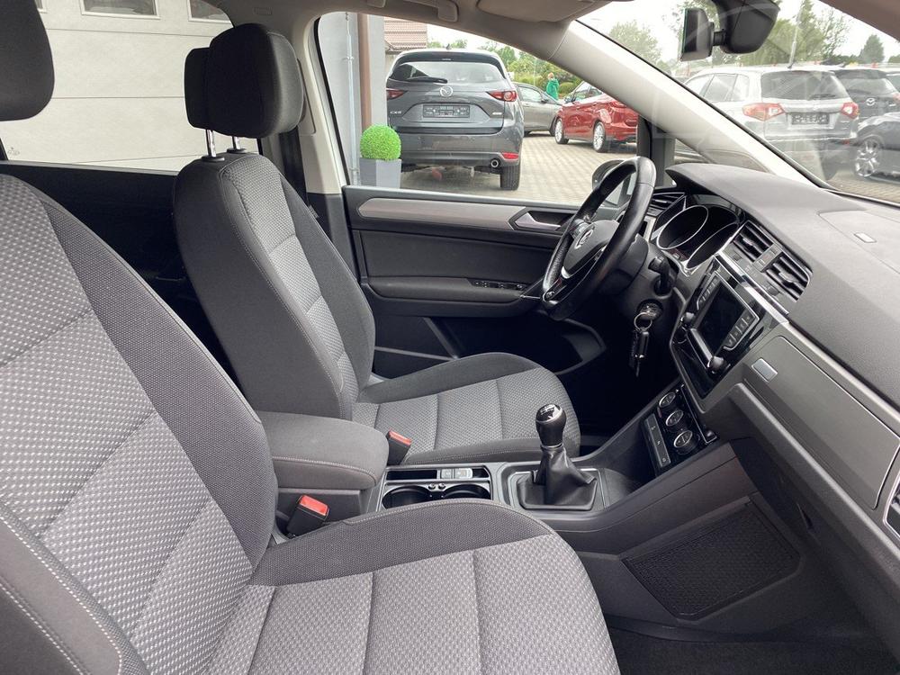 Volkswagen Touran 2.0TDi LED Navi Ad.Tempomat