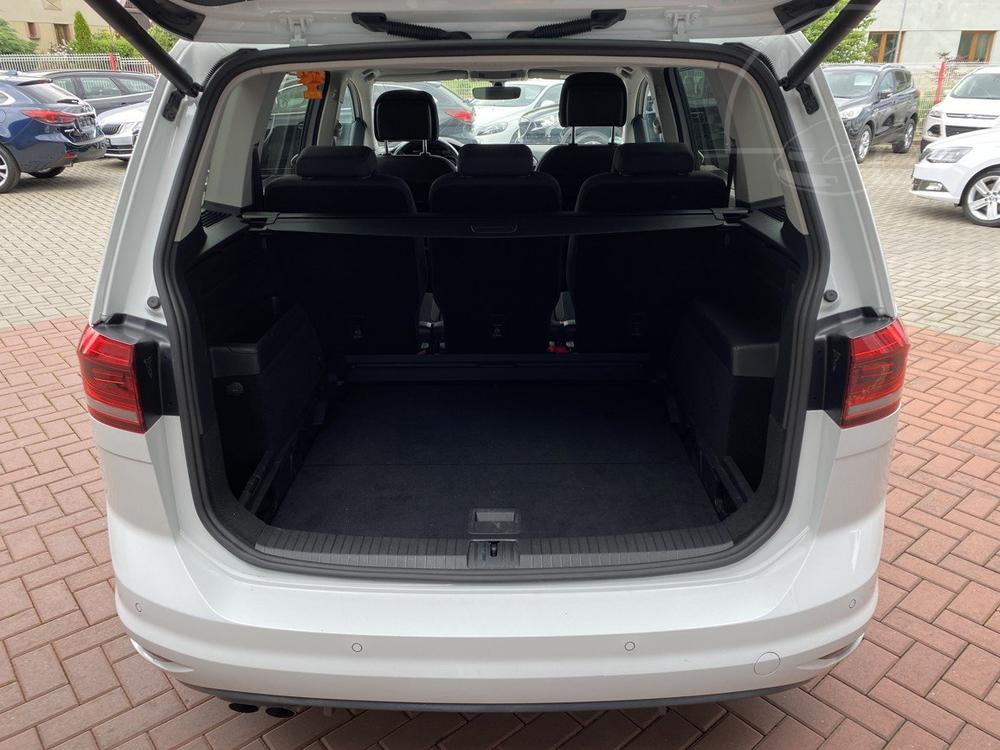 Volkswagen Touran 2.0TDi LED Navi Ad.Tempomat