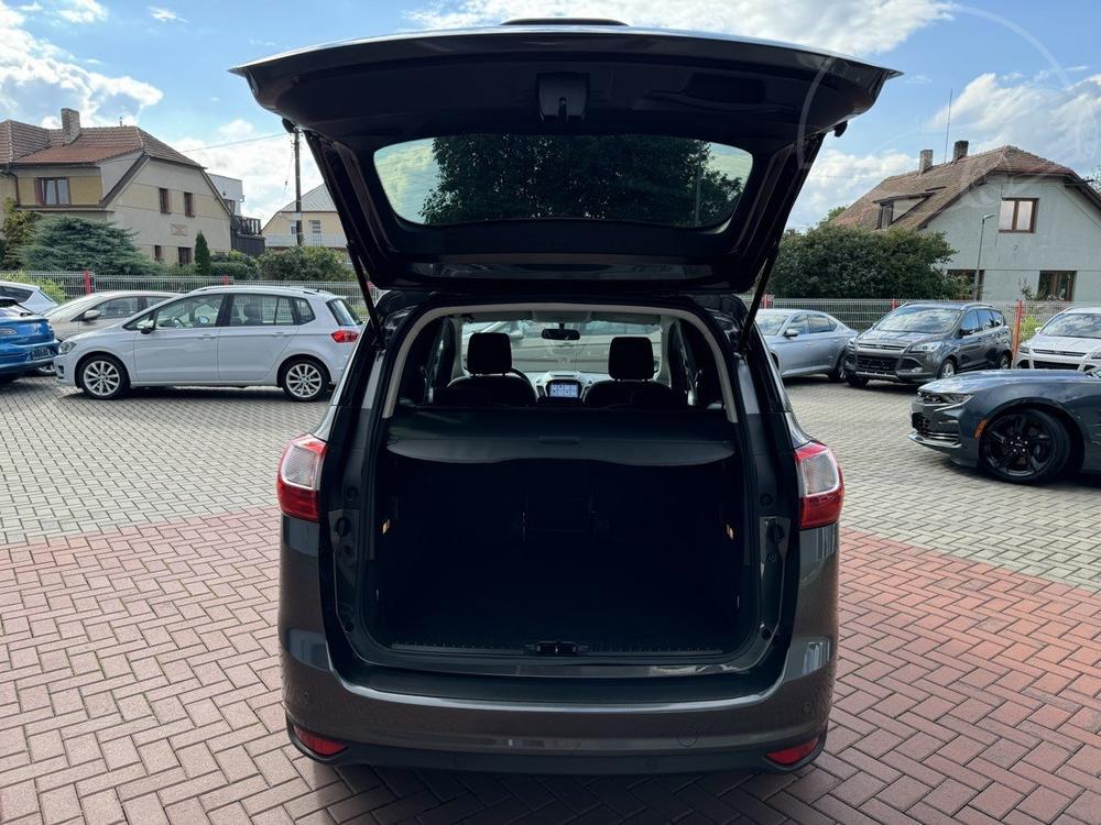 Volkswagen Multivan 2.0TDi ACC Navi Webasto 7Mst