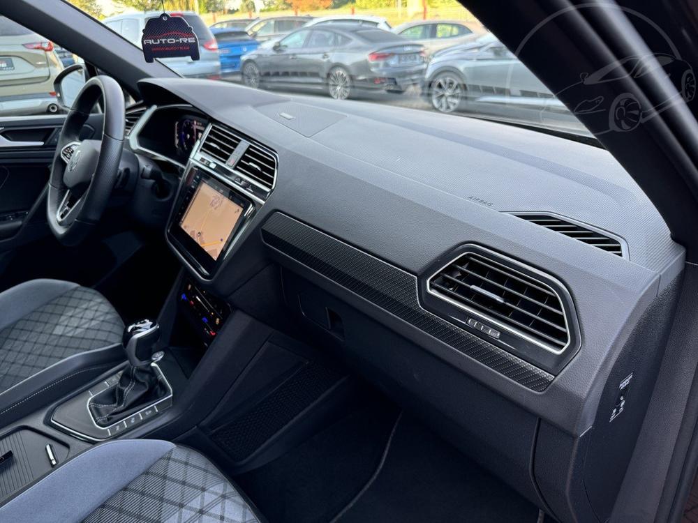 Volkswagen Tiguan 2.0TDi R-Line LED Navi Kamera