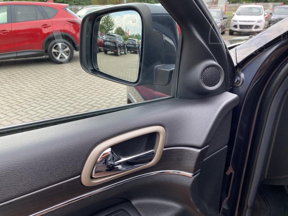 Jeep Grand Cherokee 3.0CRD Xenony Navi Ke Kamera