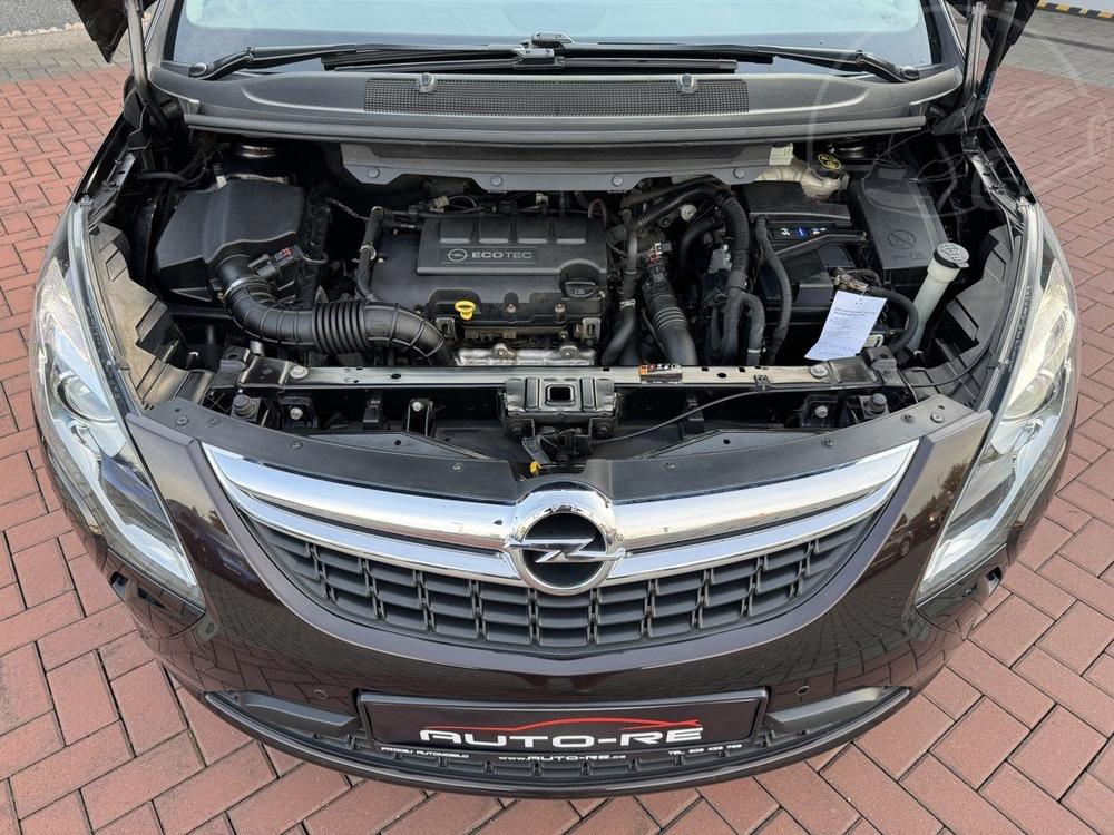 Opel Zafira 1.4i Turbo Xenony Digi Klima