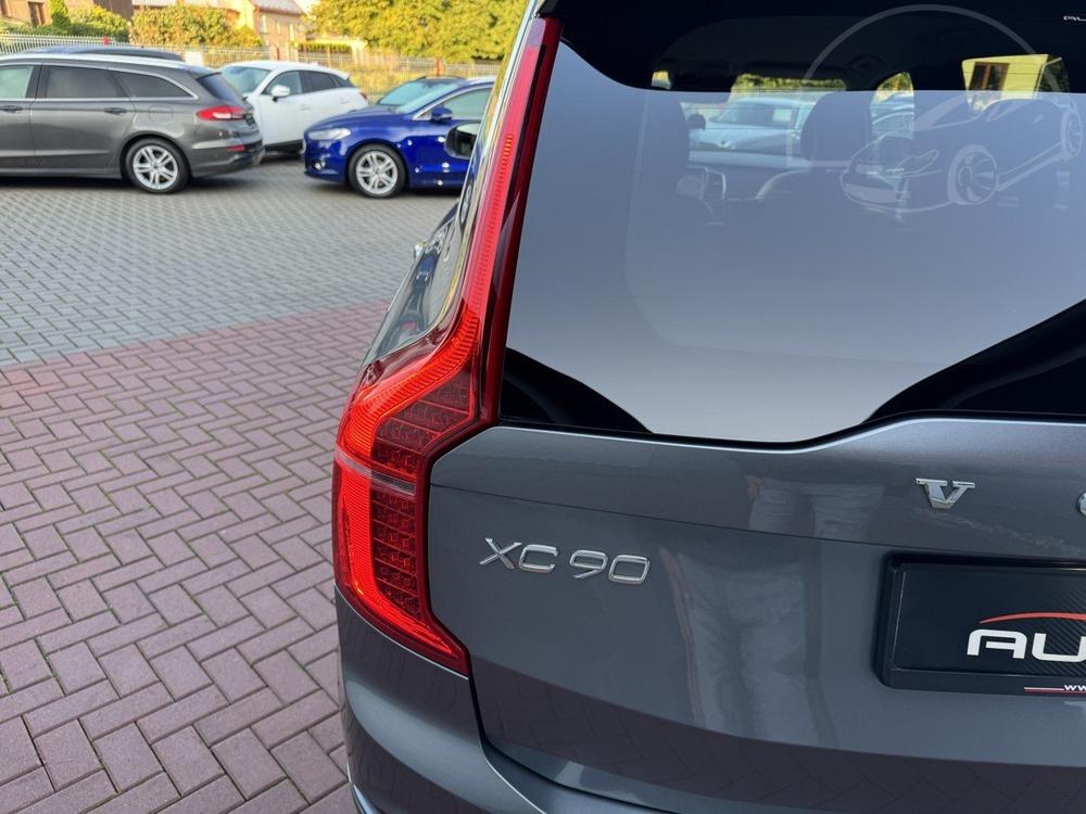 Volvo XC90 2.0 D5 AWD LED Navi Kamera