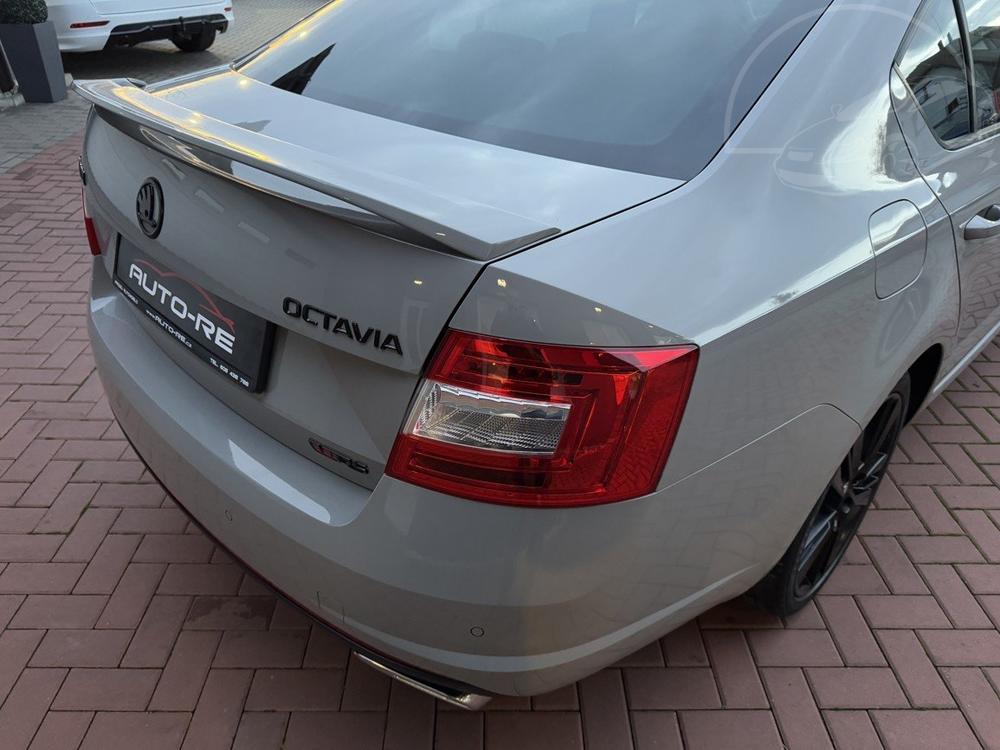 koda Octavia RS 2.0TDi Xenony Navi Kamera