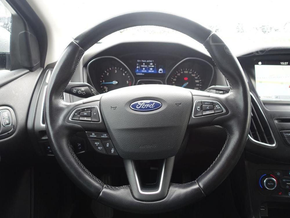 Ford Focus 2.0 TDCi Titanium XENONY