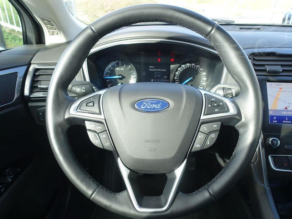 Ford Mondeo 110 kW, MANUL, LED SVTLA