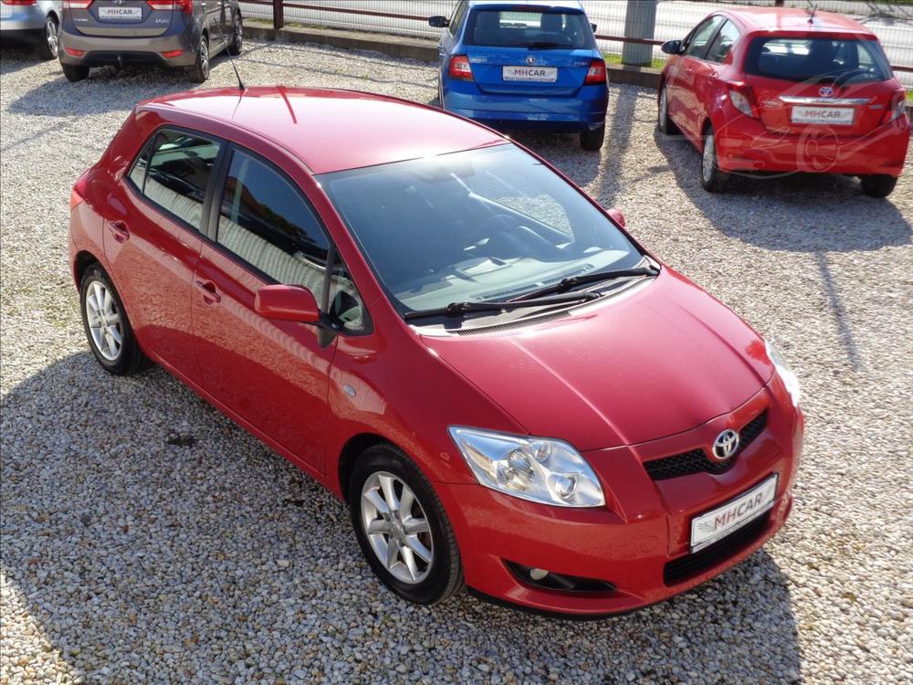 Prodm Toyota Auris 1,4 VVT-i 71kW