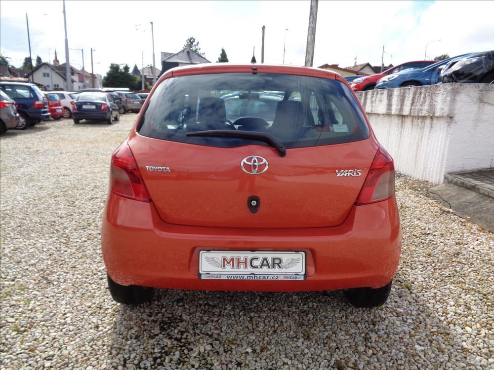 Toyota Yaris 1.0i 5dv