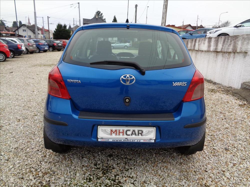 Toyota Yaris 1,0VVTi Base