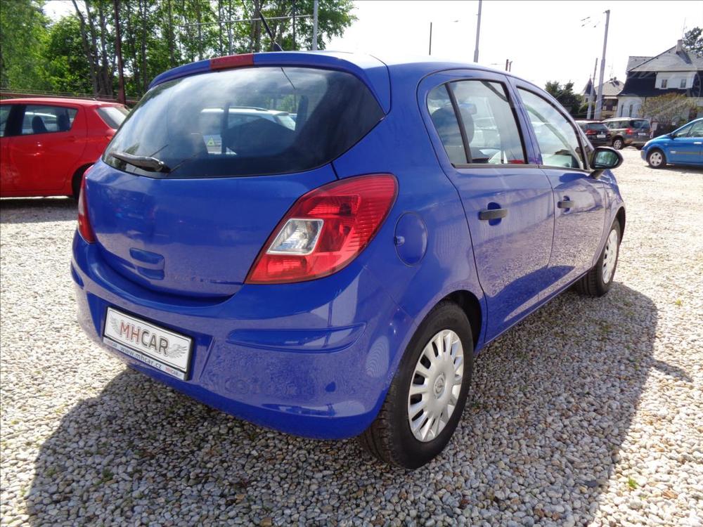 Opel Corsa 1,2 i16V Essentia