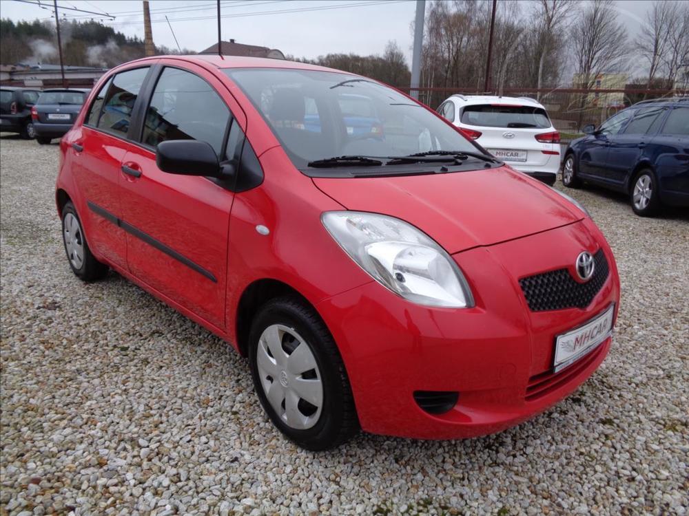 Toyota Yaris 1,0 VVTi Base