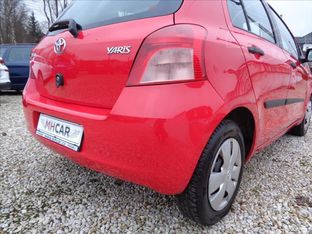 Toyota Yaris 1,0 VVTi Base