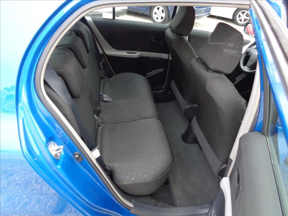 Toyota Yaris 1,0VVTi Base