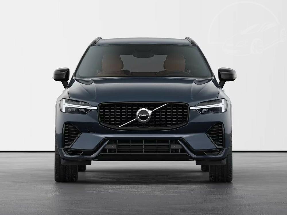 Volvo XC60 PLUS DARK B5 AWD 184kW