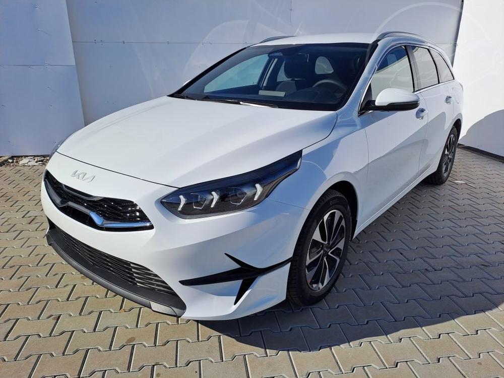 Kia Ceed TOP 1,5 T-GDi GPF 7DCT 103kW/1