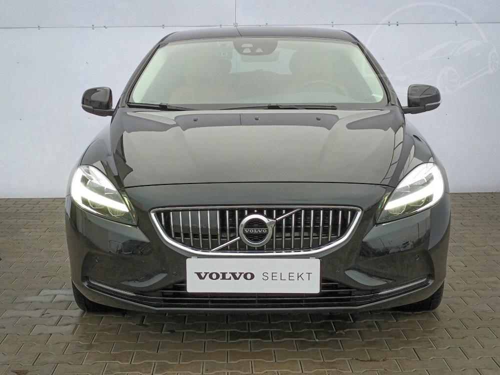 Volvo V40 Incription D3 FWD 110kW