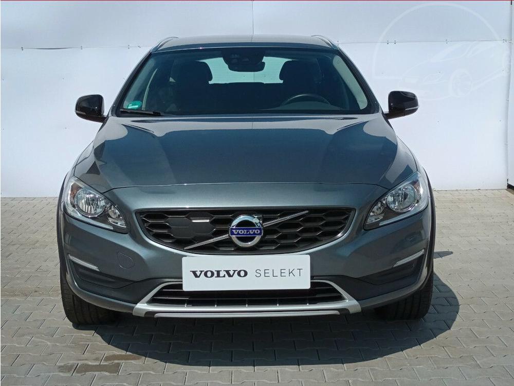 Volvo V60 Plus D3 Corss Country Plus 110