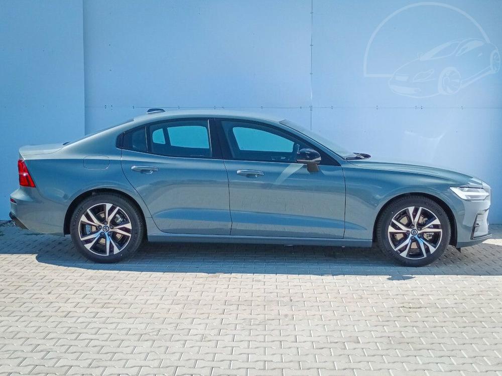 Volvo S60 PLUS DARK B4 FWD 145kW