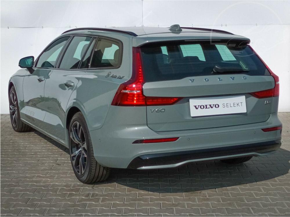 Volvo V60 Plus Dark B4 FWD 145kW