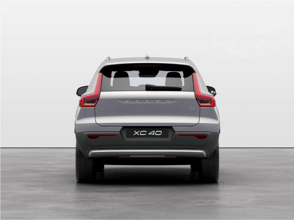 Volvo XC40 CORE B3 FWD 120kW