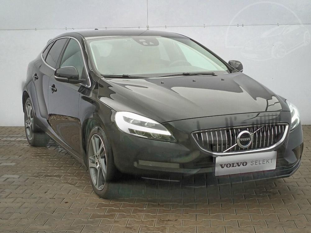 Volvo V40 Incription D3 FWD 110kW