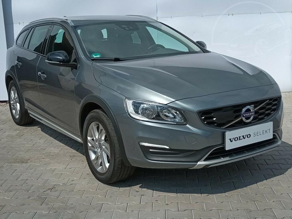 Volvo V60 Plus D3 Corss Country Plus 110