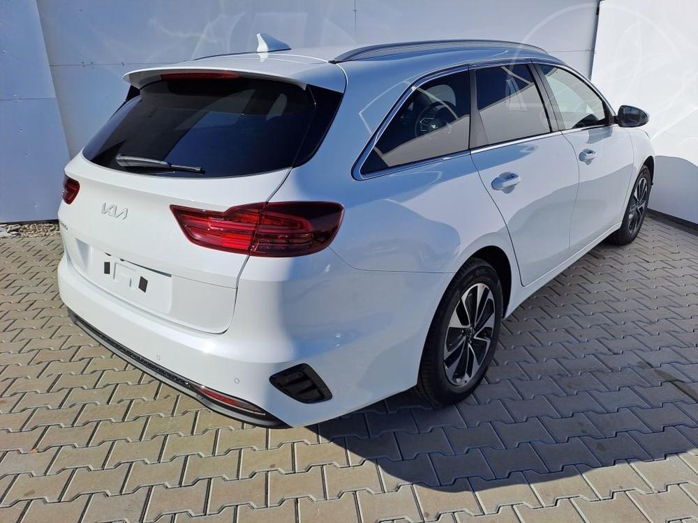 Kia Ceed TOP 1,5 T-GDi GPF 7DCT 103kW/1