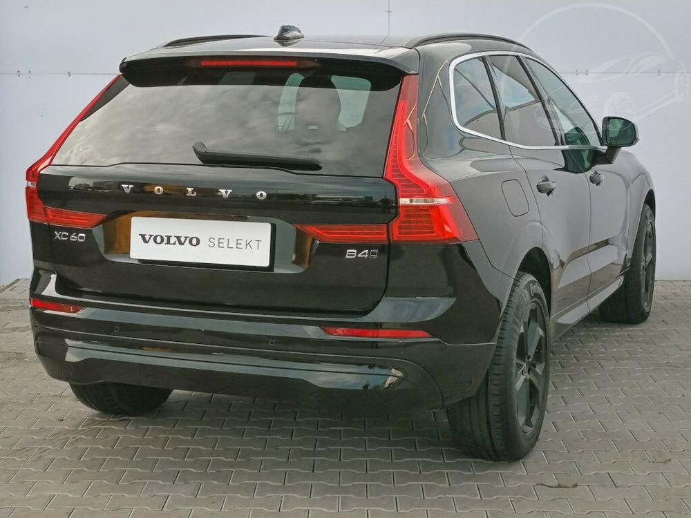 Volvo XC60 Momentum Pro B4 AWD 145kW