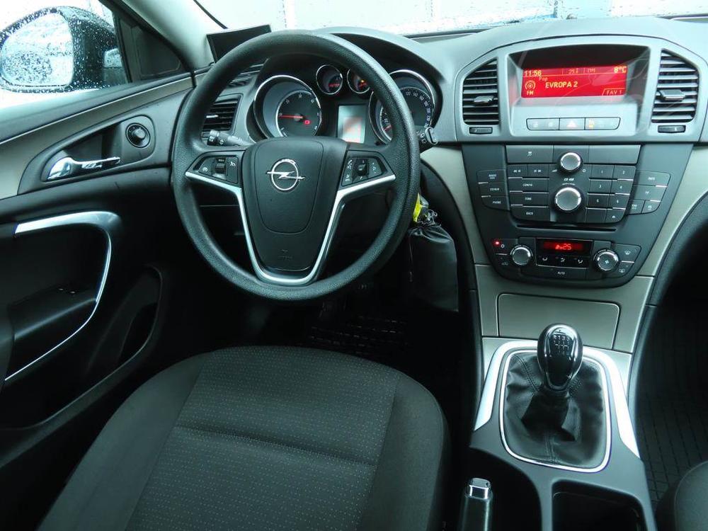 Opel Insignia 2.0 CDTI, NOV CENA, R,1.maj