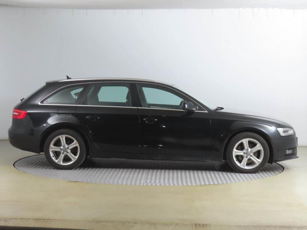 Audi A4 2.0 TDI, Automat, Serv.kniha