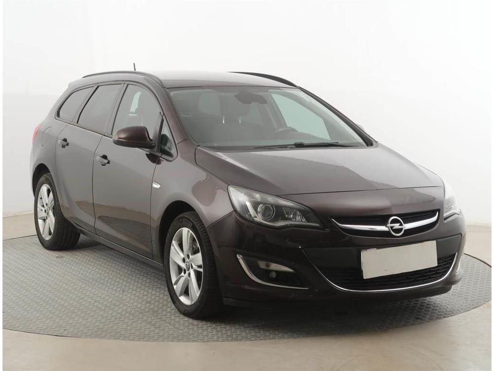 Opel Astra 1.7 CDTI, Serv.kniha, Xenony