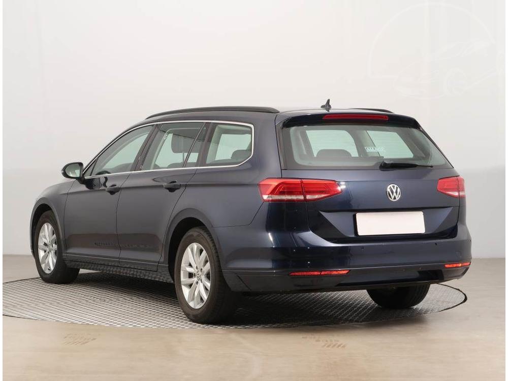 Volkswagen Passat 2.0 TDI, NOV CENA, Automat