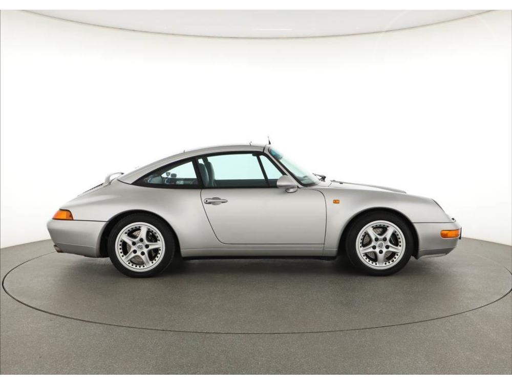 Porsche 911 3.6 Targa (993), manul