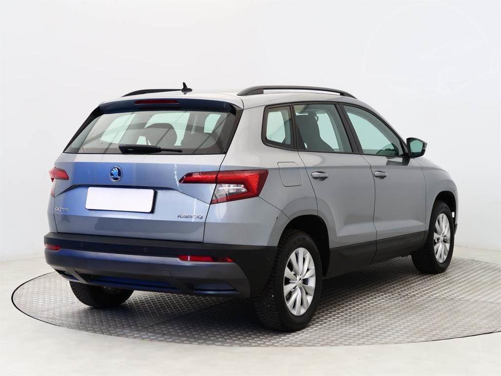 koda Karoq 1.6 TDI, NOV CENA, R,2.maj