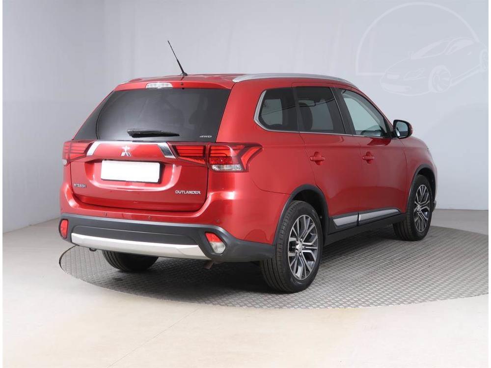 Mitsubishi Outlander 2.2 DI-D, NOV CENA, 4X4