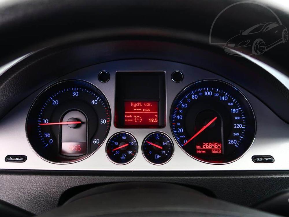 Volkswagen Passat 2.0 TDI, Automatick klima