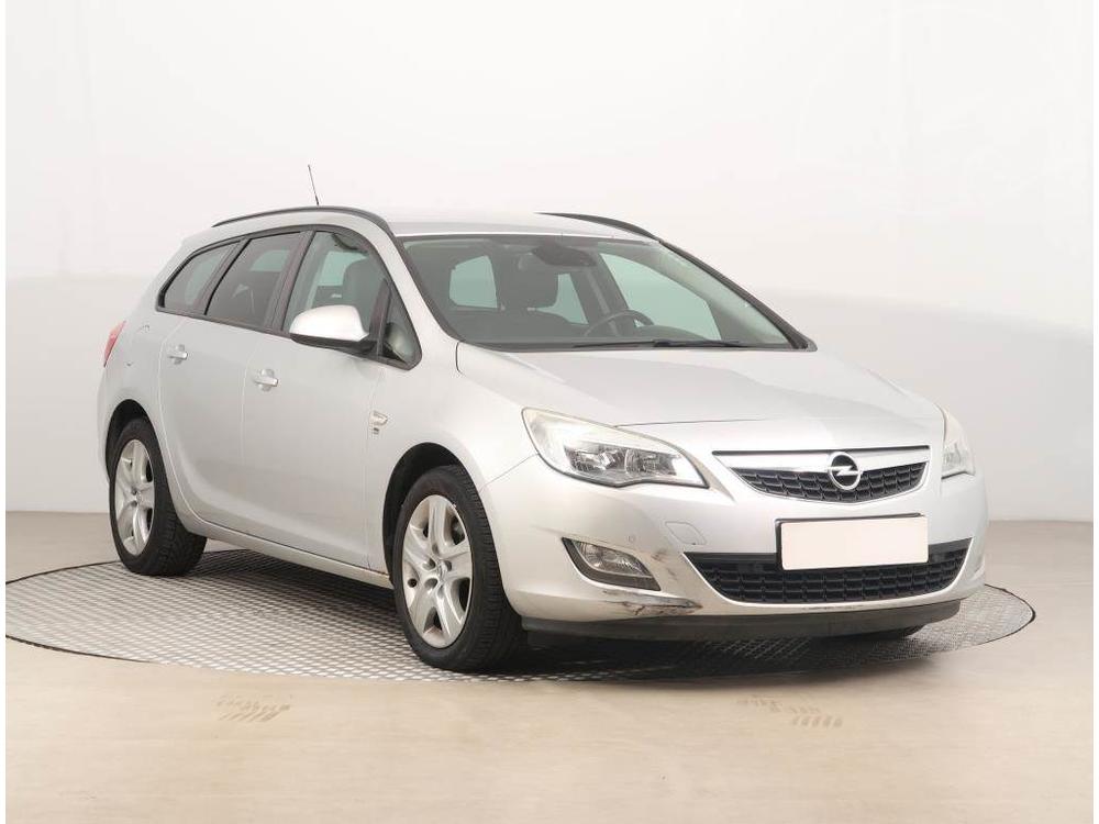 Prodm Opel Astra 1.7 CDTI, Serv.kniha, Tempomat