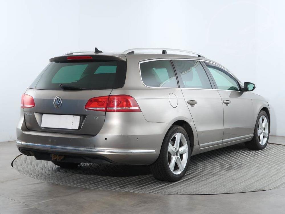 Volkswagen Passat 2.0 TDI, NOV CENA, Serv.kniha