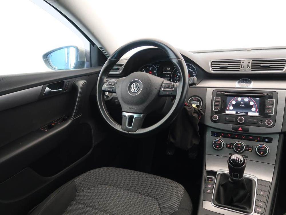 Volkswagen Passat 2.0 TDI, NOV CENA, Serv.kniha