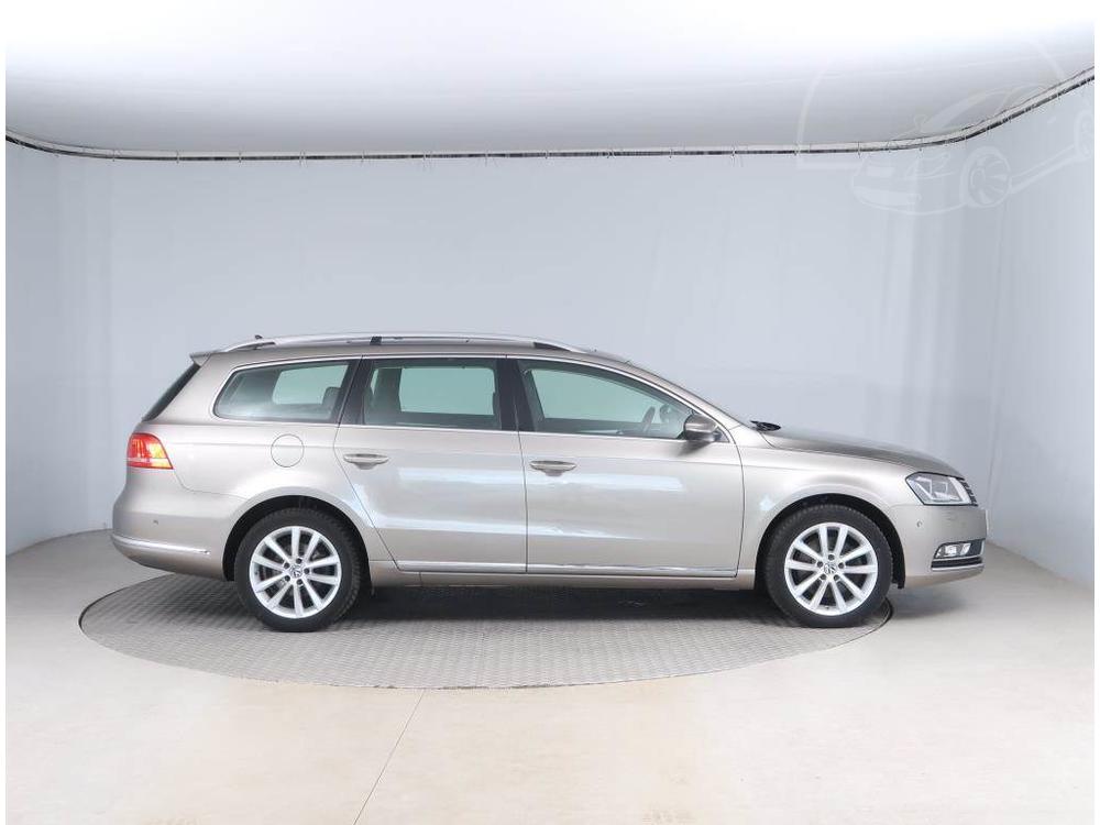 Volkswagen Passat 2.0 TDI, Highline, NOV CENA