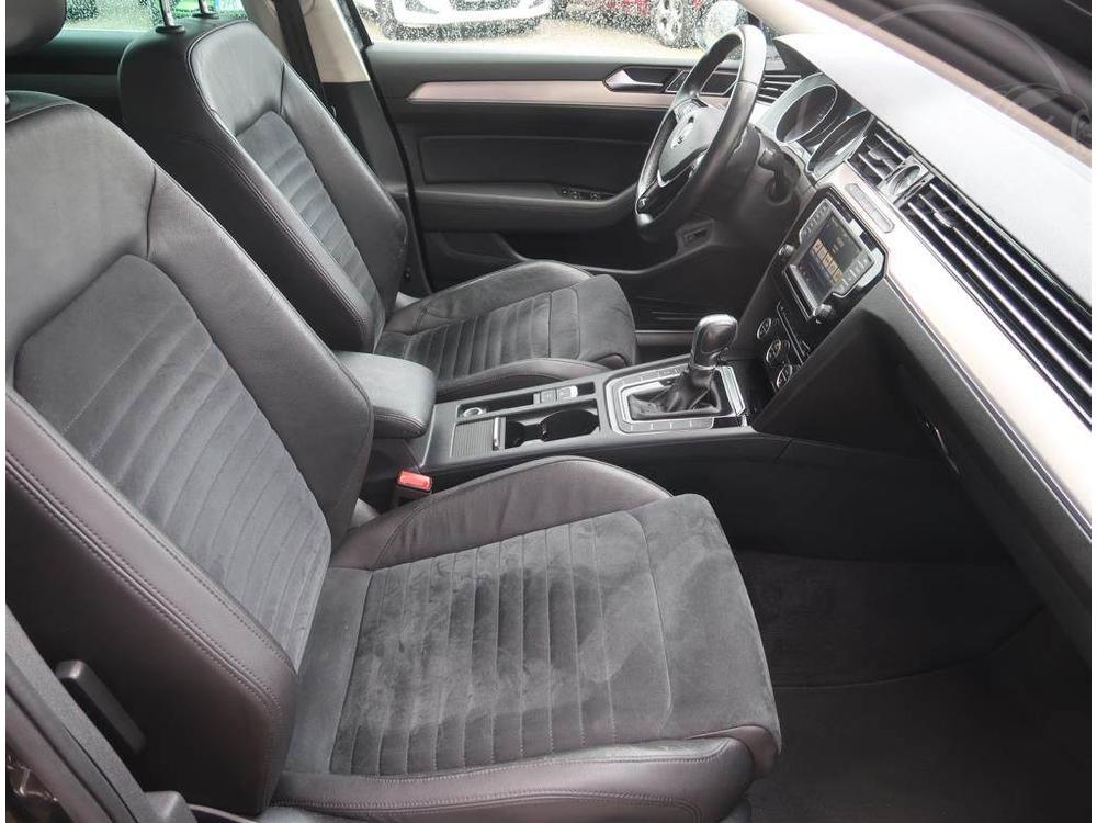 Volkswagen Passat 2.0 TDI, Automat, Ke, Navi