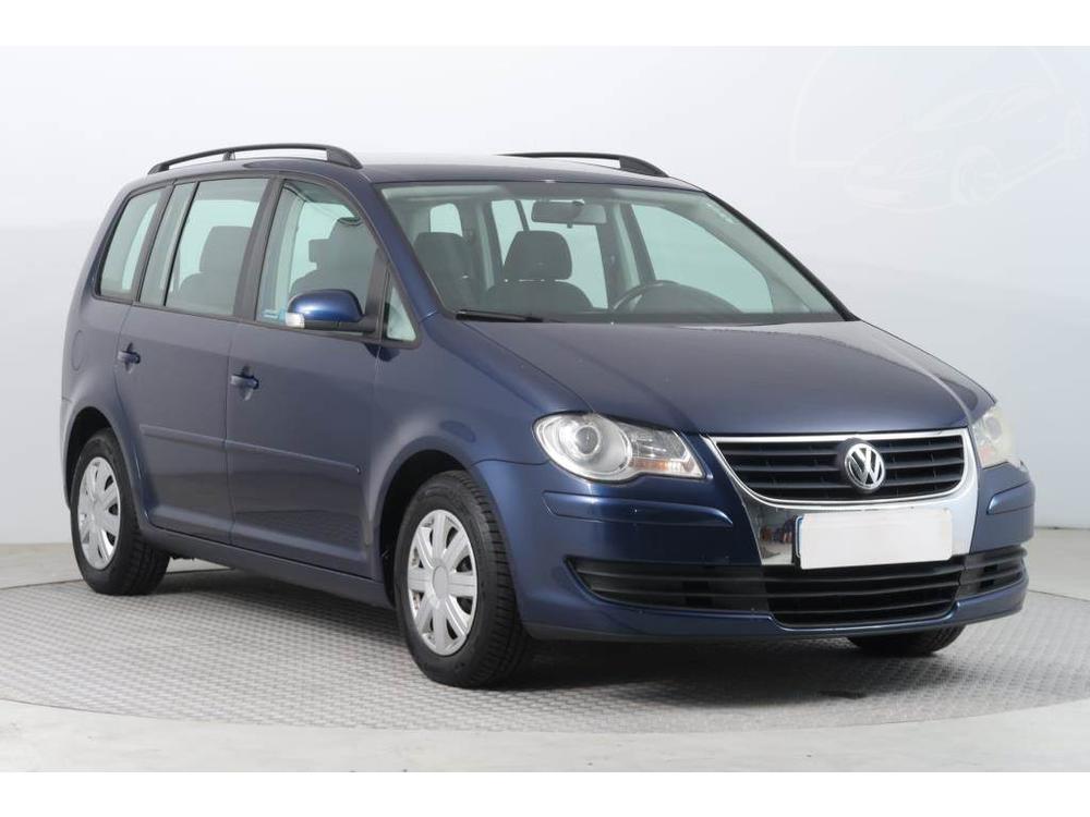 Volkswagen Touran 1.6, Automatická klima