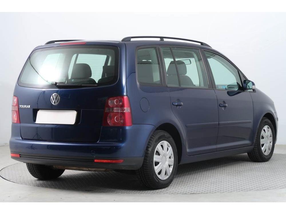 Volkswagen Touran 1.6, Automatick klima